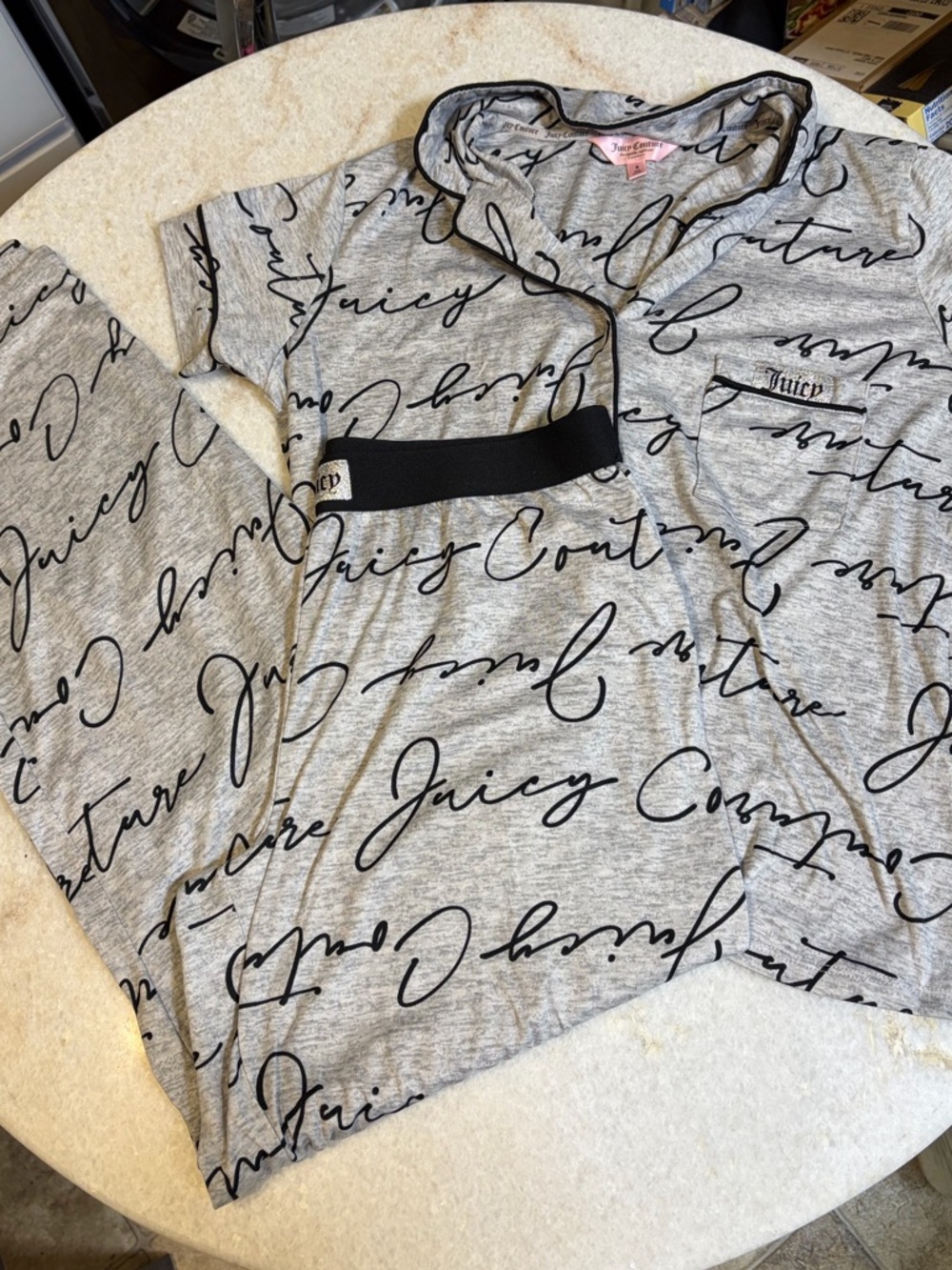 Juicy Couture grey sleepwear set with black writing